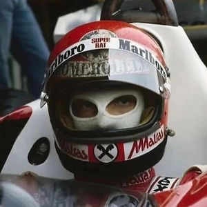 Meet your Posher, Max